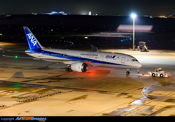 Boeing 787-8 Dreamliner Boeing 787-8 Dreamliner