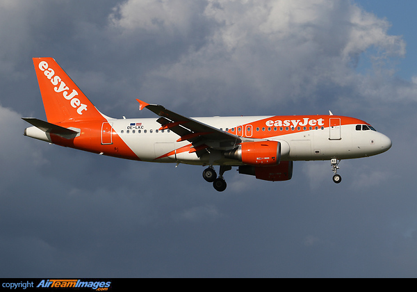 Airbus A319-111 Airbus A319-111