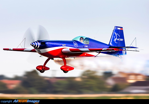 Extra EA-330SC Extra EA-330SC