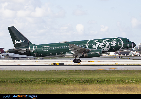 Airbus A320-232 Airbus A320-232