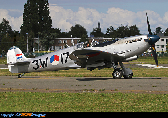 Supermarine 361 Spitfire LF9B Supermarine 361 Spitfire LF9B