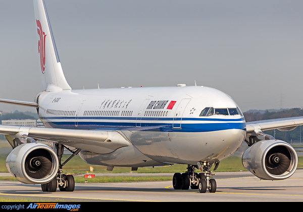 Airbus A330-243 Airbus A330-243