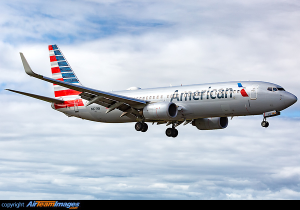 Boeing 737-823 Boeing 737-823
