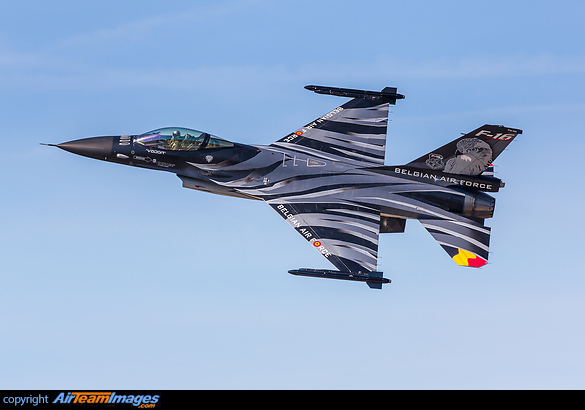 The "Dark Falcon" F-16AM piloted by Stefan "Vador" Darte F-16AM Fighting Falcon