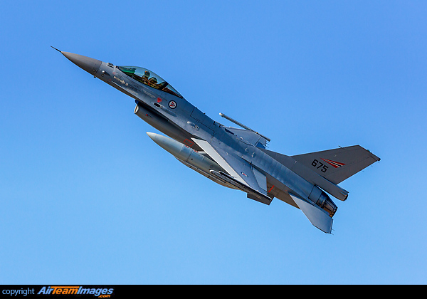 F-16AM Fighting Falcon F-16AM Fighting Falcon