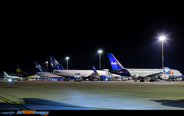 Overview cargo operations East Midlands Airport