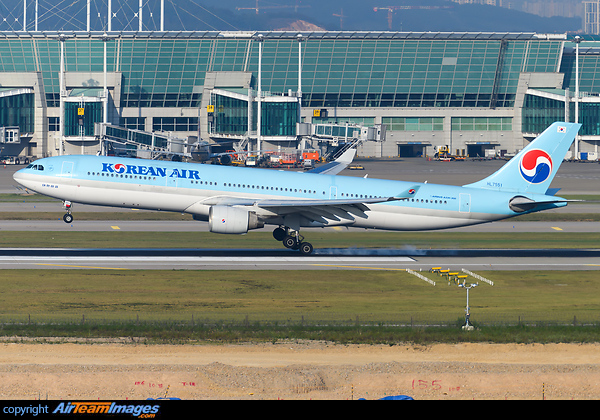 Airbus A330-322 Airbus A330-322