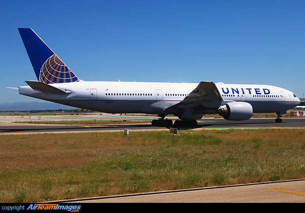 Boeing 777-222 Boeing 777-222