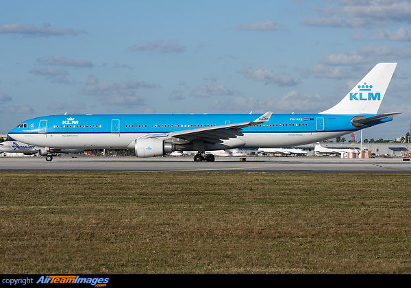 Airbus A330-303 Airbus A330-303