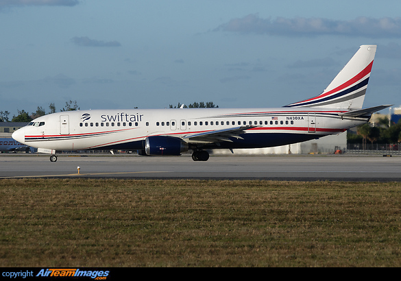 Boeing 737-484 Boeing 737-484