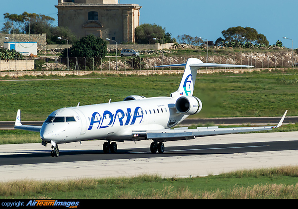 Bombardier CRJ-701ER