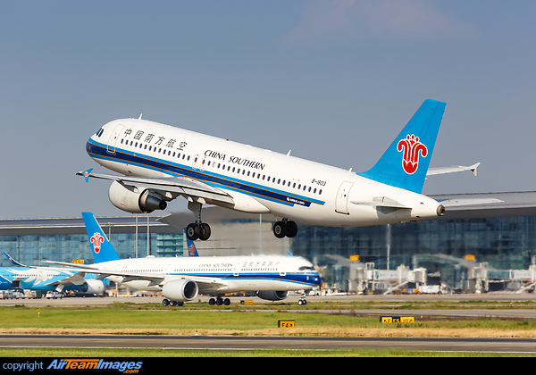Airbus A320-214 Airbus A320-214