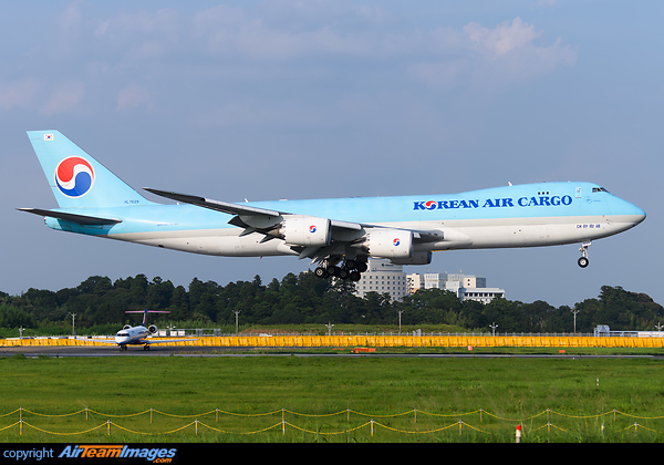 Boeing 747-8B5F Boeing 747-8B5F