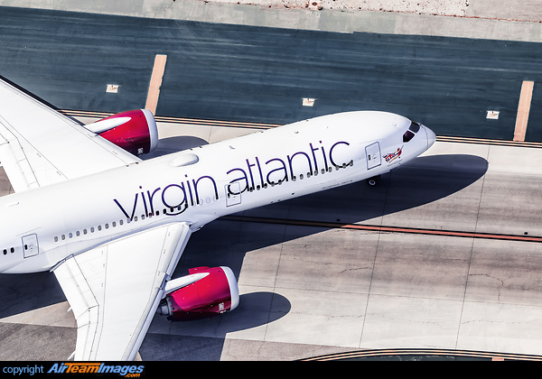 Boeing 787-9 Dreamliner Boeing 787-9 Dreamliner