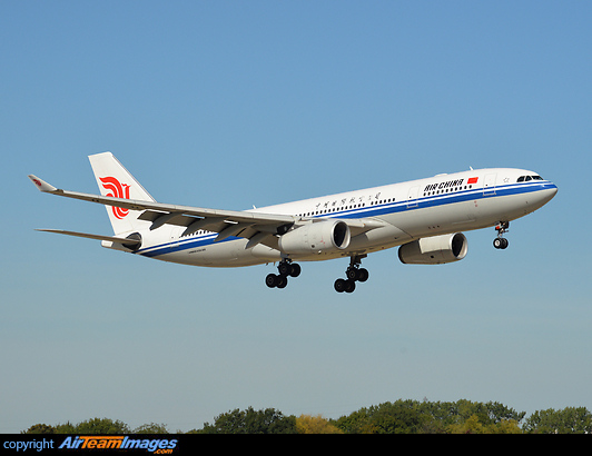 Airbus A330-243 Airbus A330-243