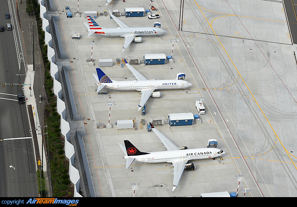 Boeing 737-8 MAX Boeing 737-8 MAX