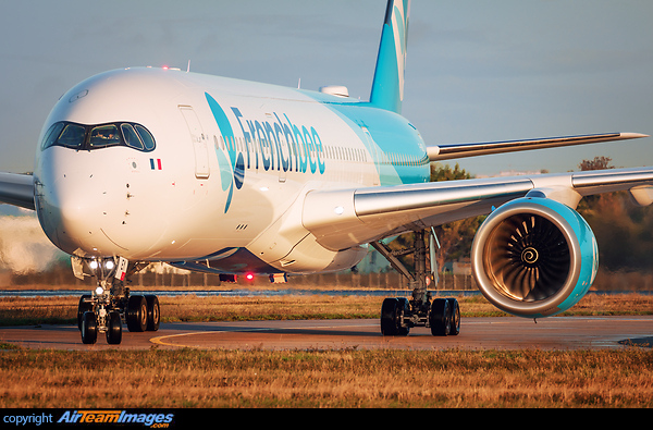 Airbus A350-941 Airbus A350-941