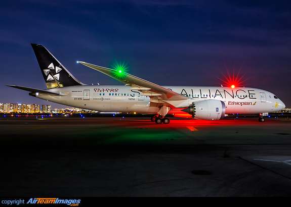 Boeing 787-8 Dreamliner Boeing 787-8 Dreamliner