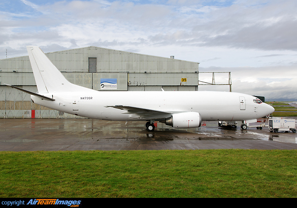 New paint by Airbourne Colours Boeing 737-3M8 (BDSF)