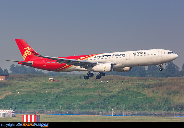 Airbus A330-343 Airbus A330-343