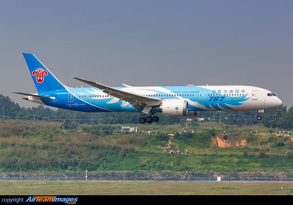 Boeing 787-9 Dreamliner Boeing 787-9 Dreamliner