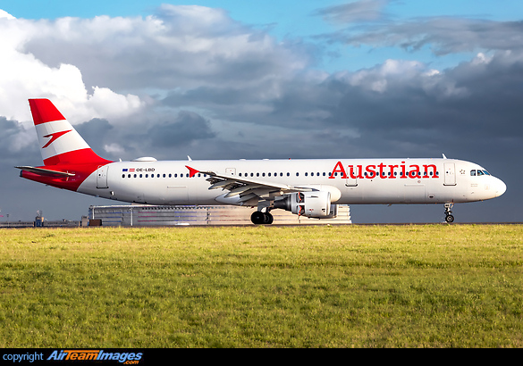 Airbus A320-211 Airbus A320-211