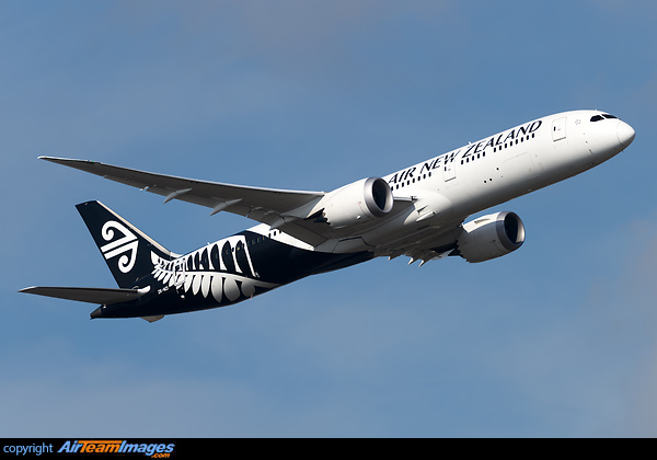 Boeing 787-9 Dreamliner Boeing 787-9 Dreamliner