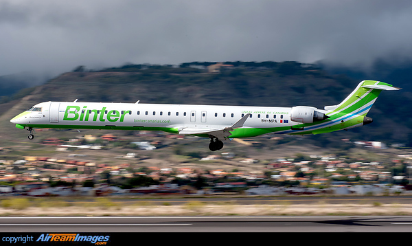 Bombardier CRJ-1000 Bombardier CRJ-1000