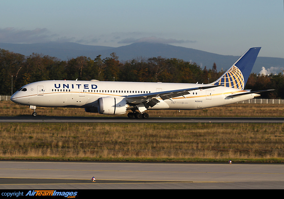 Boeing 787-8 Dreamliner Boeing 787-8 Dreamliner