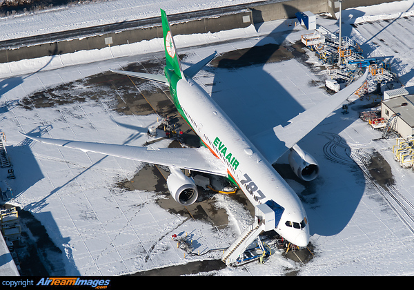 Boeing 787-9 Dreamliner Boeing 787-9 Dreamliner