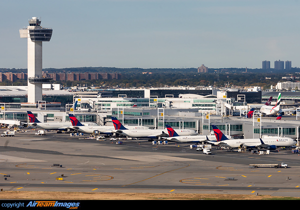 Delta Air Lines international flights at JFK Terminal 4 New York JFK Airport