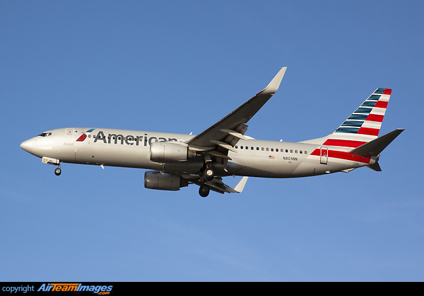 Boeing 737-823 Boeing 737-823