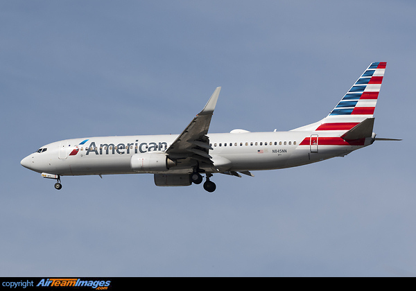 Boeing 737-823 Boeing 737-823