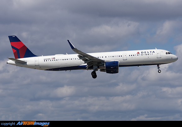 Airbus A321-211 Airbus A321-211
