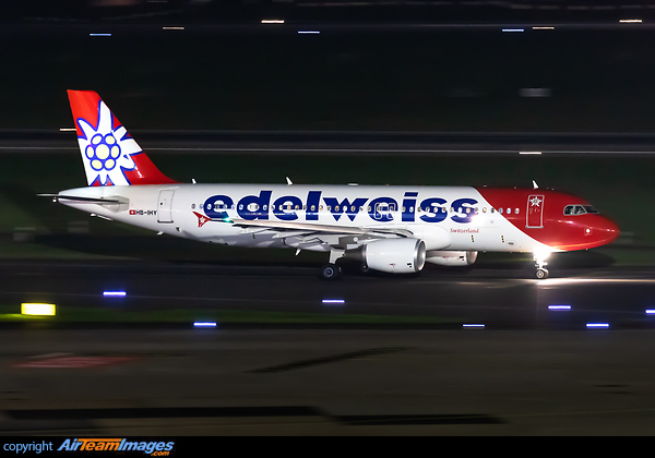 Airbus A320-214 Airbus A320-214