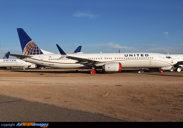 Boeing 737-9 MAX Boeing 737-9 MAX