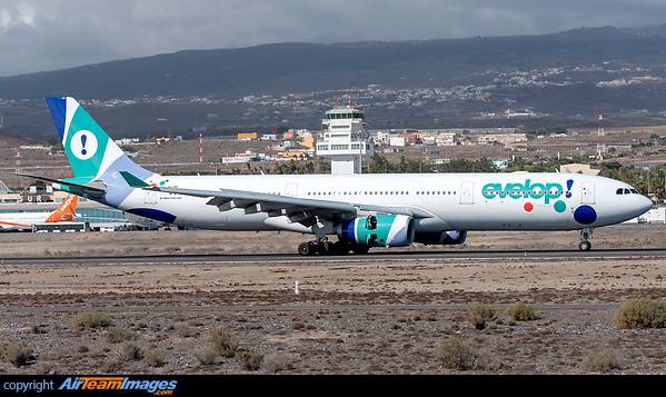 Airbus A330-343 Airbus A330-343