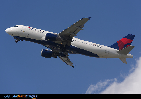 Airbus A320-211 Airbus A320-211