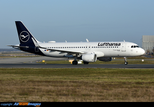 Airbus A320-214 Airbus A320-214