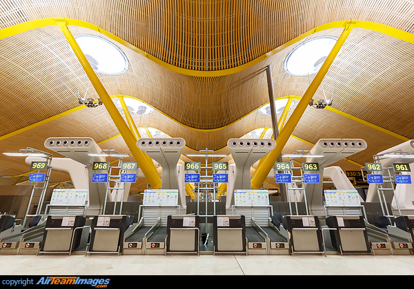 Madrid Barajas airport terminal 4 Madrid Barajas Airport