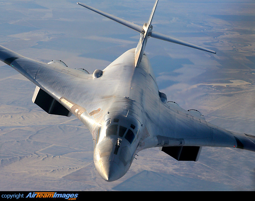 Aerial refueling Tupolev Tu-160