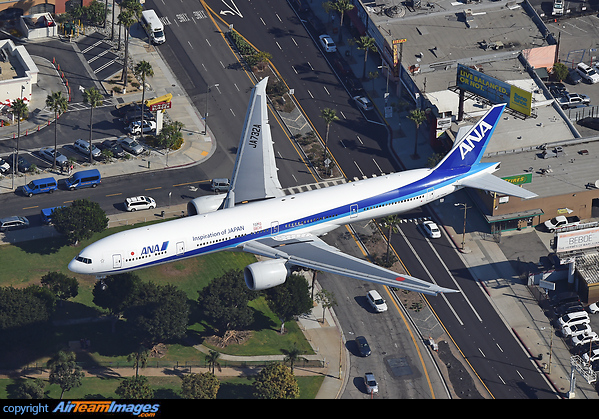 Boeing 777-381/ER Boeing 777-381/ER