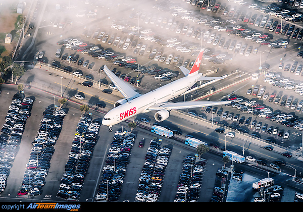 Boeing 777-3DE/ER Boeing 777-3DE/ER