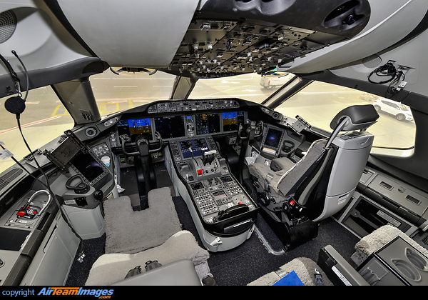 Boeing 787-8 Dreamliner Boeing 787-8 Dreamliner