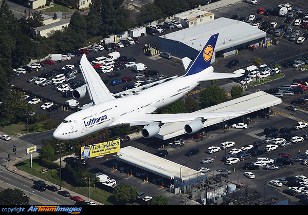 Boeing 747-830 Boeing 747-830