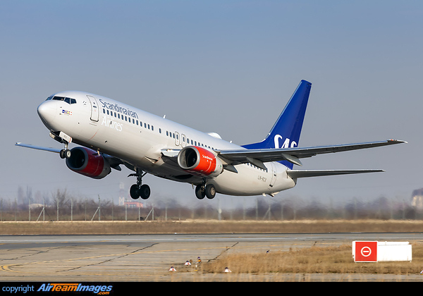 Boeing 737-883 Boeing 737-883