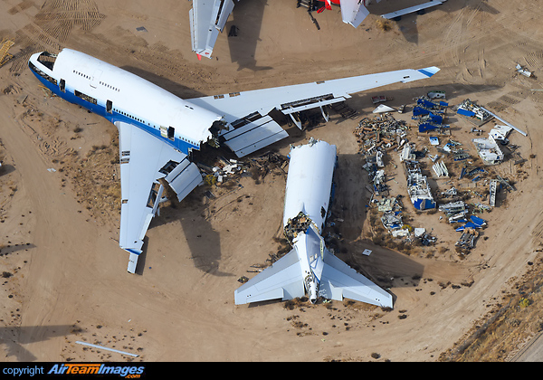 Boeing 747-422 Boeing 747-422