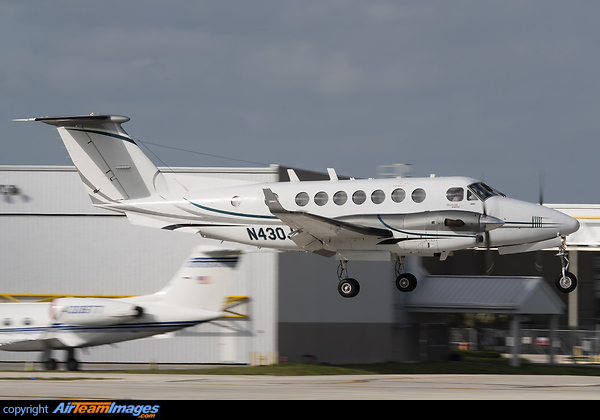 Beechcraft King Air 350C Beechcraft King Air 350C