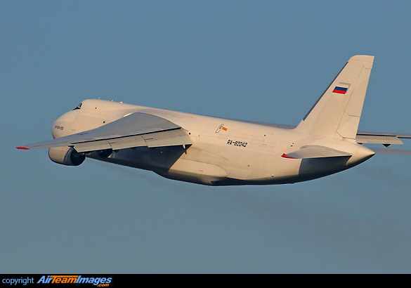 Antonov An-124-100 Ruslan Antonov An-124-100 Ruslan