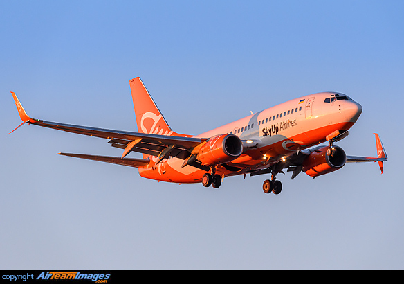 Boeing 737-73V Boeing 737-73V